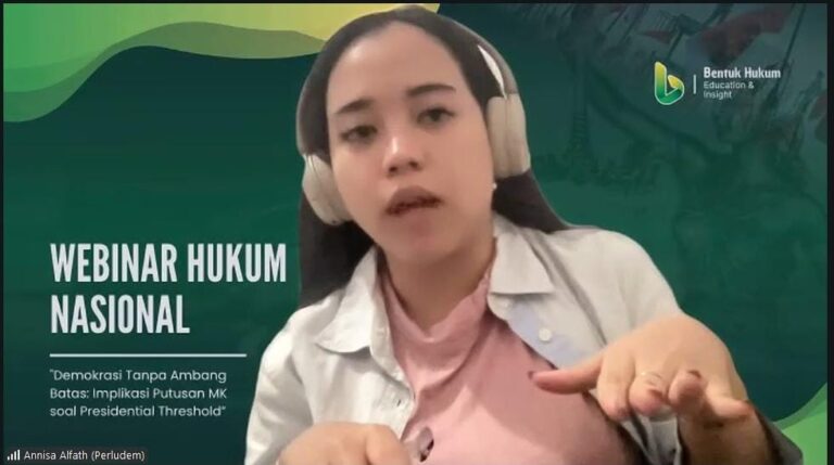 Annisa Alfath saat menyampaikan materiya